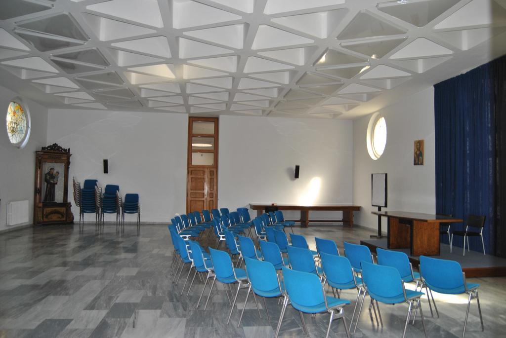 Hotel Casa Tolentino Neapol Zewnętrze zdjęcie
